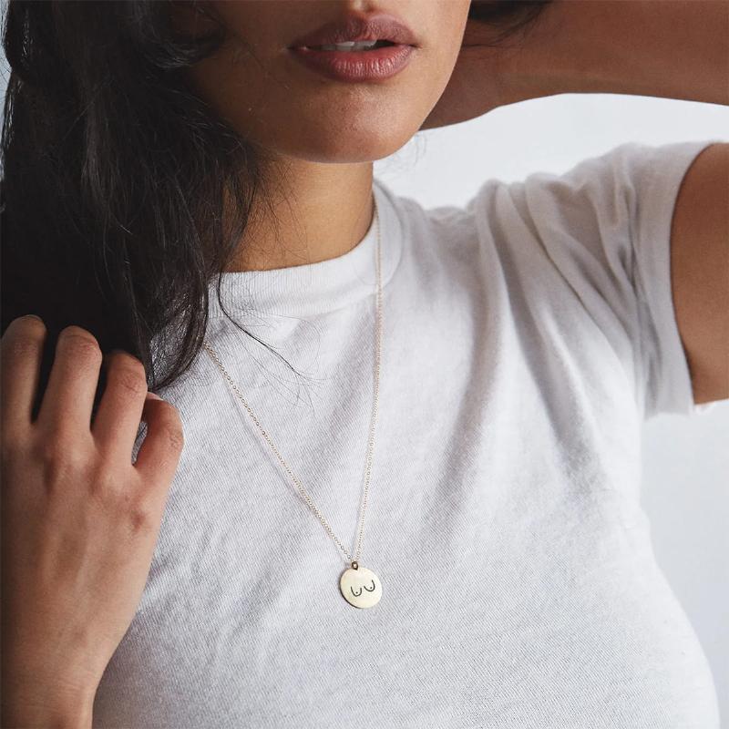 Boobies Halskæde med Quotrunde Design