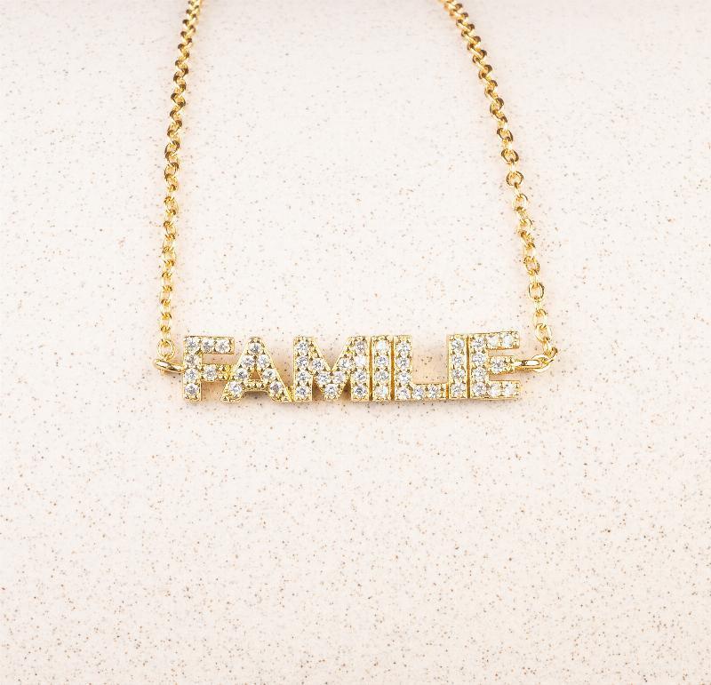 Guldarmbånd til Familie med Ædelsten