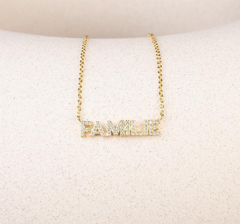 Forgyldt Halskæde med Sten til Familie