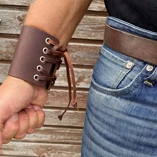 Brunt Læderarmbånd i Stenlook