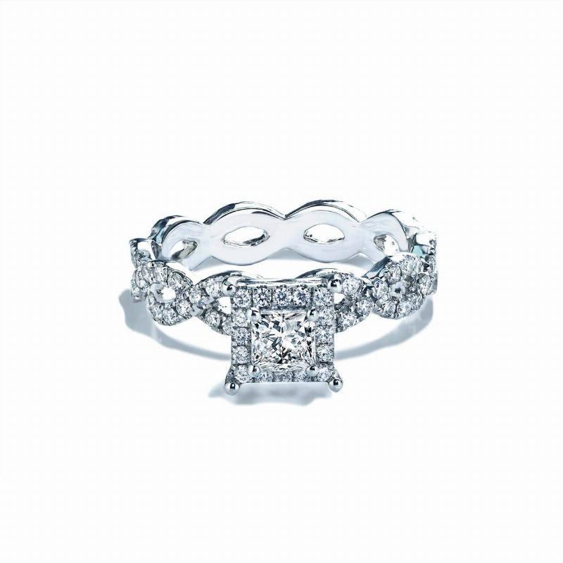 Amalia Eternity Twist Forlovelsesring med Safir og Diamanter