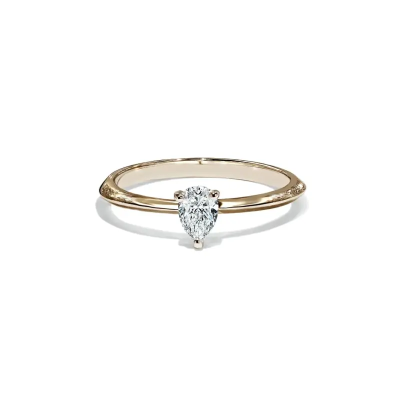 Como Solitaire Pæreformet Diamant Forlovelsesring