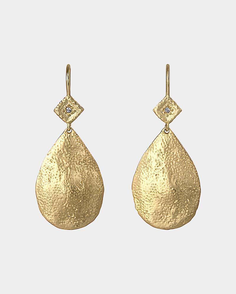 Titania – Dråbeørering med Topas