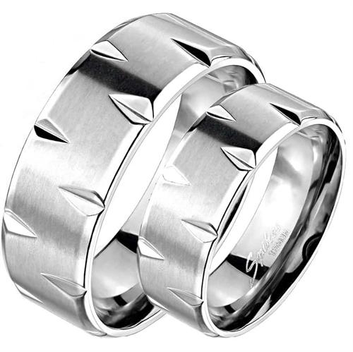 Titaniumring med Kanteffekt