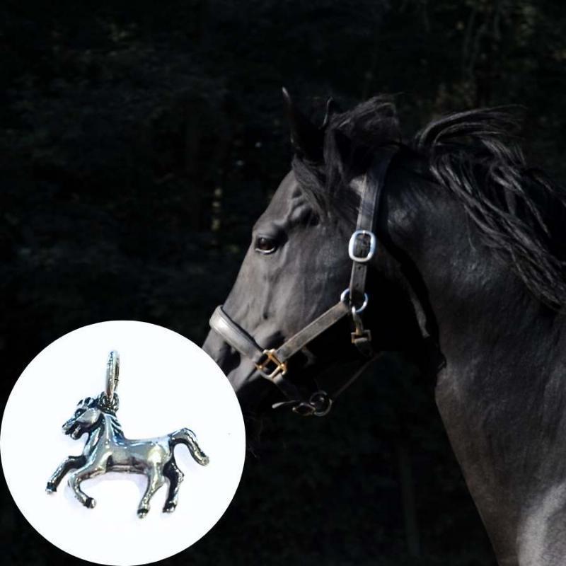 Sølvvedhæng Med Hest - Perfekt Gave Til Hestevenner