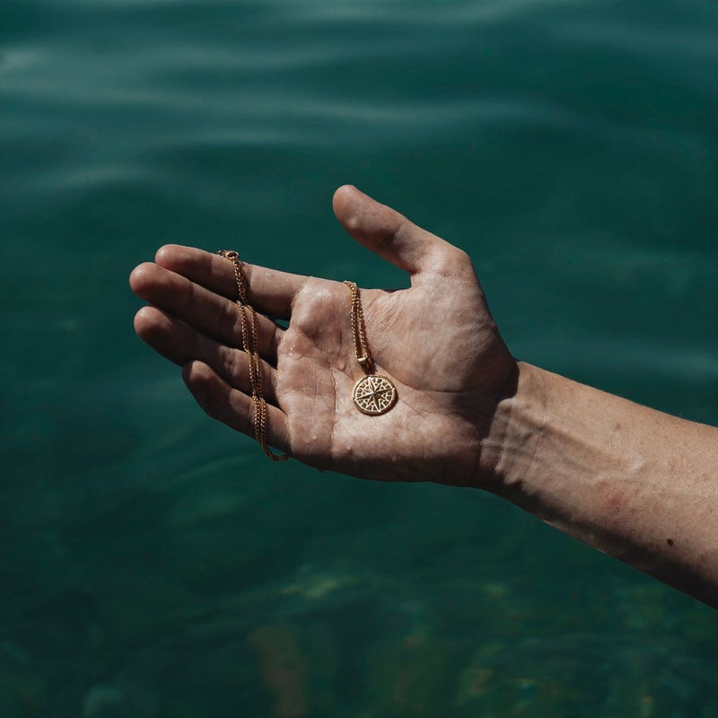 Compass Halskæde 20 - Guldtonet - 60 Cm - Herre - Northern Legacy