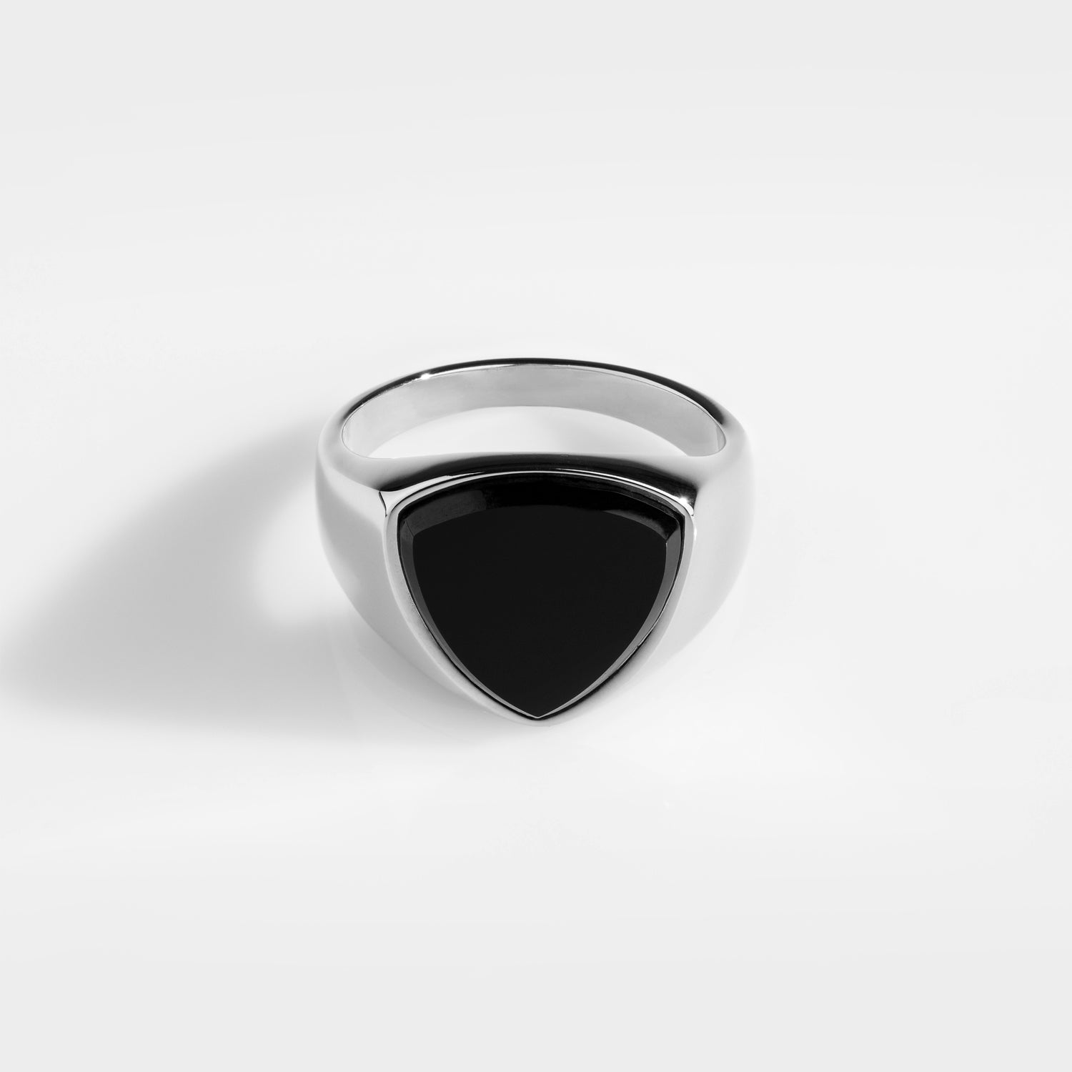 Black Onyx Polygon Signature - Sølvtonet Ring - Str 6 - Herre - Northern Legacy