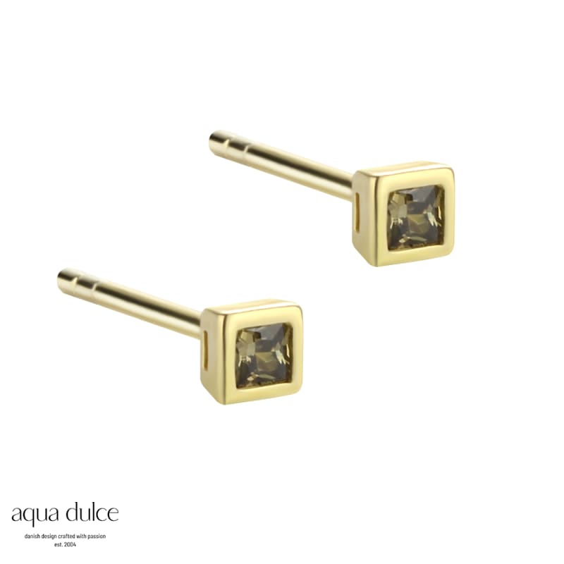 Olive Square Earstud Golden