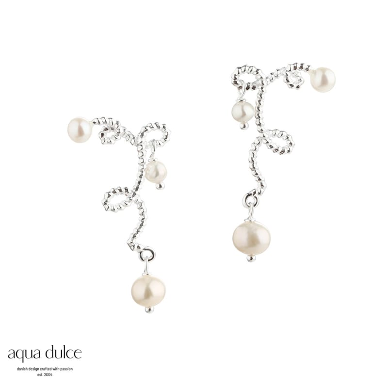 Swirl Love Stud  Silver