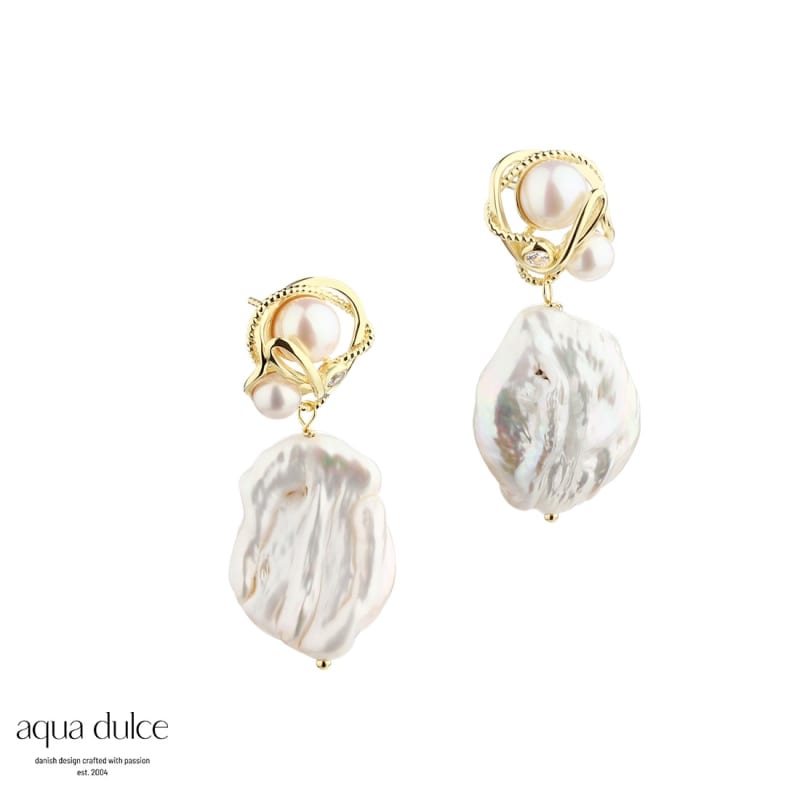 Curly Tina Earstud Golden