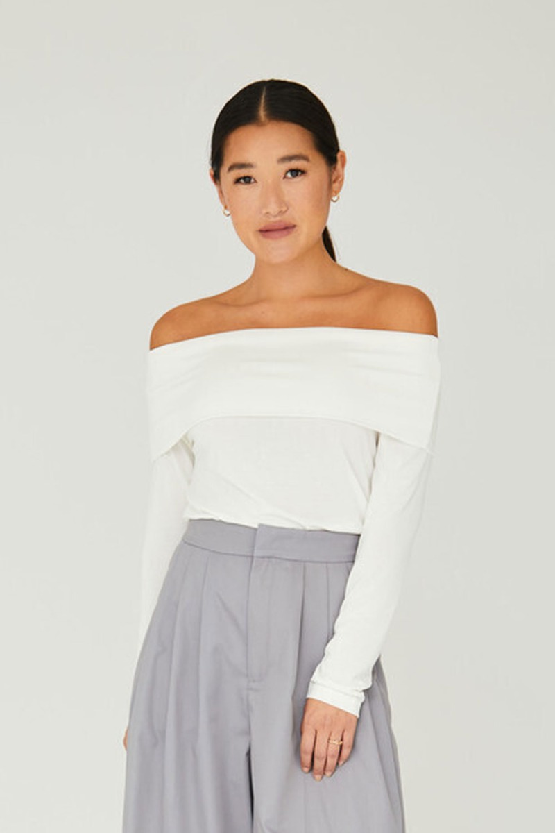A-view - Bluse - Joseph Off Shoulder Top - White Levering I Februar