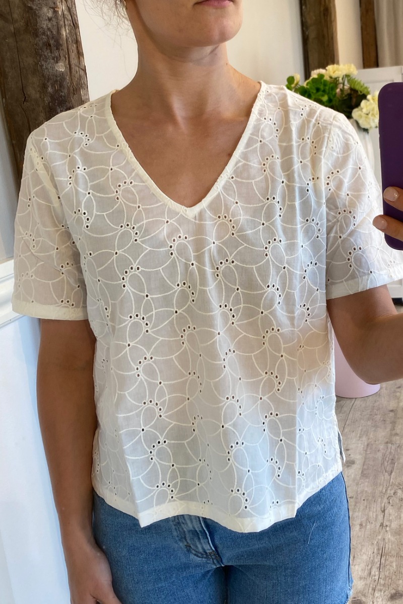 Jdy - Top - Flora Ss V-neck Top - Cloud Dancer