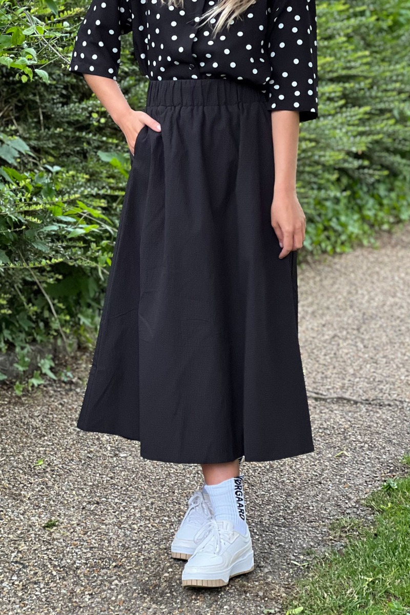 Loved By Lykke - Nederdel - Ly Sally Skirt - Bubble Black