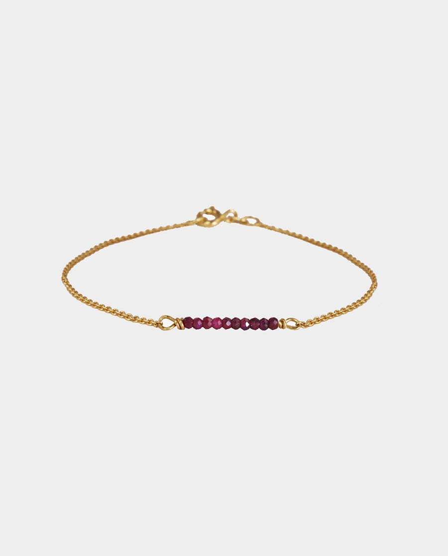 Adelperga - Elegant Armbånd med Rubiner på Tilbud