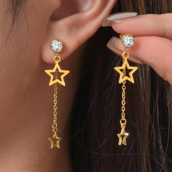 Stjernedrop ørering i forgyldt stål - Elegant design