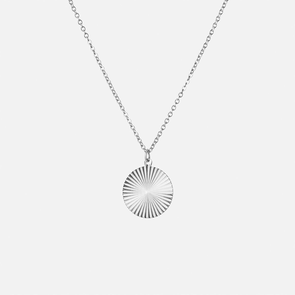 Sølvfarvet Sun Halskæde med Cirkulært Design