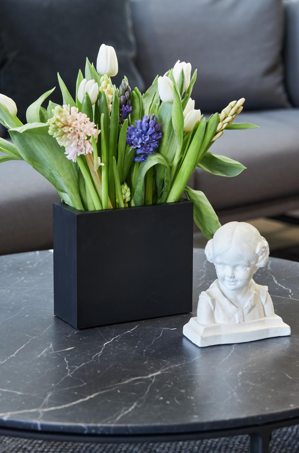 Sej Design Tulipanvase Rektangulær Sort Vase I Gummi 299- Kr Hurtig Levering