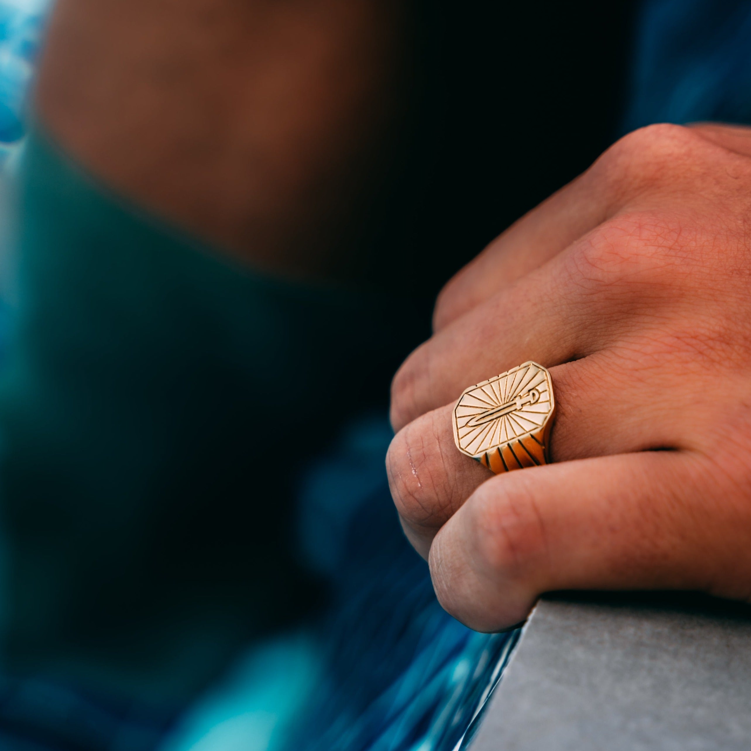 Gungnir Signet Ring Guld - Str 8 - Herre - Northern Legacy