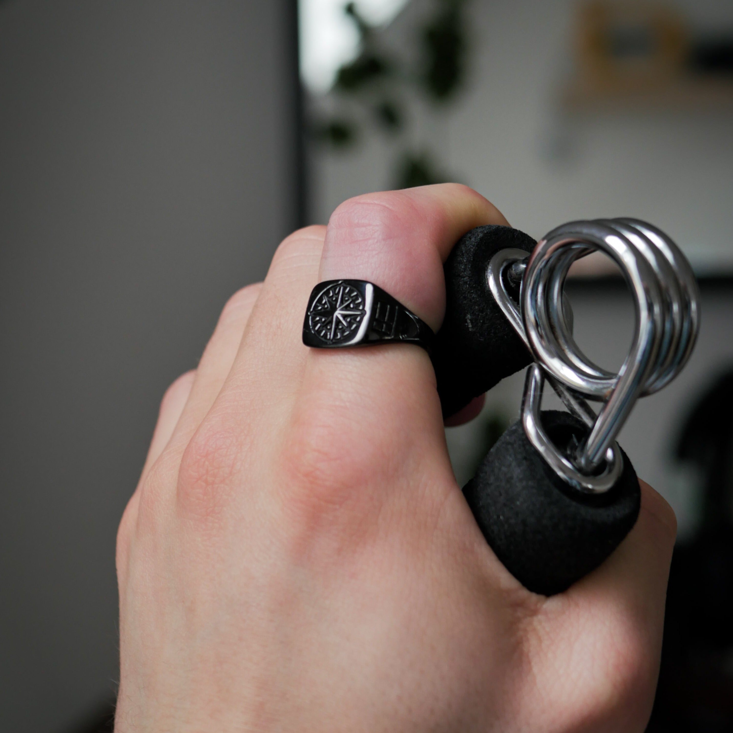 Compass Signature Ring Sort - Str 6 - Herre - Northern Legacy